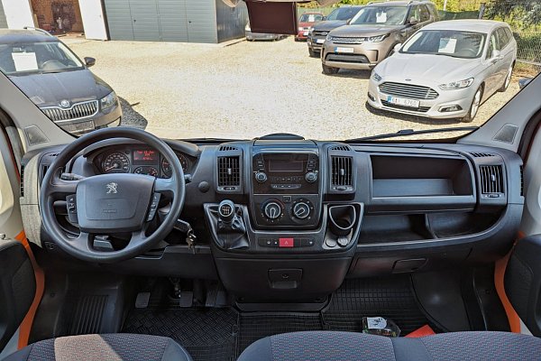 Peugeot Boxer 2.0HDi 96kW 7MÍST SKŘÍŇ L2 DPH