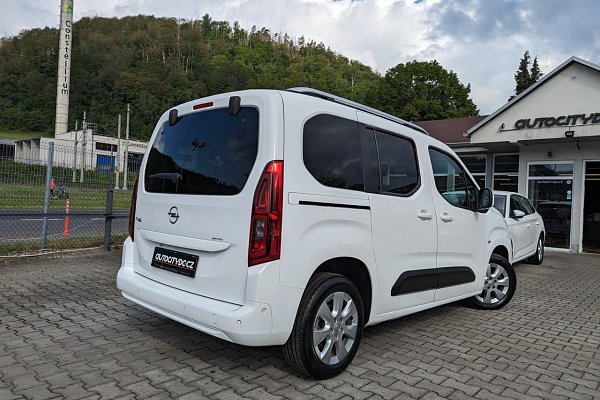 Opel Combo LIFE 1.5CDTi 96kW KAMERA, LANE ASSIST, DPH