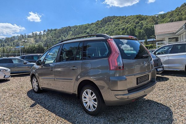 Citroën Grand C4 Picasso 1.6HDi 80kW 7 MÍST PDC ČR