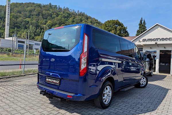 Ford Tourneo Custom 2.2TDCi 114kW 9 MÍST TITANIUM