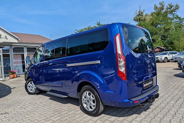 Ford Tourneo Custom 2.2TDCi 114kW 9 MÍST TITANIUM