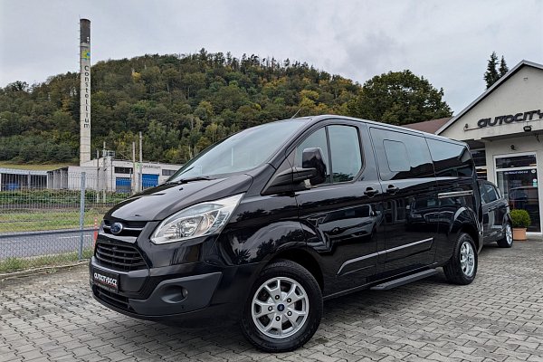 Ford Tourneo Custom 2.2TDCi 8 MÍST TITANIUM LONG