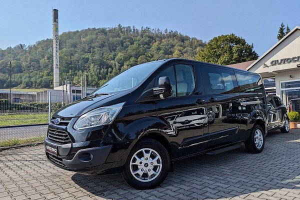 Ford Tourneo Custom 2.2TDCi 114kW TITANIUM, 8 MÍST, LONG