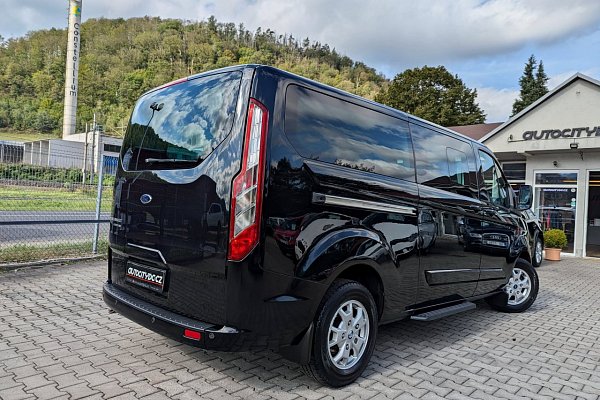 Ford Tourneo Custom 2.2TDCi 92kW 8 MÍST, LONG, PDC