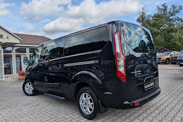 Ford Tourneo Custom 2.2TDCi 92kW 8 MÍST, LONG, PDC