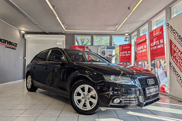 Audi A4 AVANT 2.0TDi 125kW 4x4 PDC BIXENONY ČR