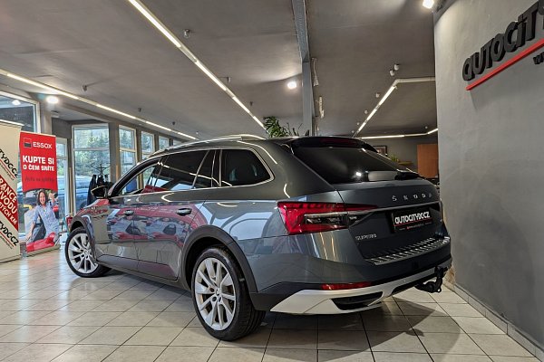 Škoda Superb SCOUT 2.0TDi 140kW 4x4 DSG, ACC, KAMERA